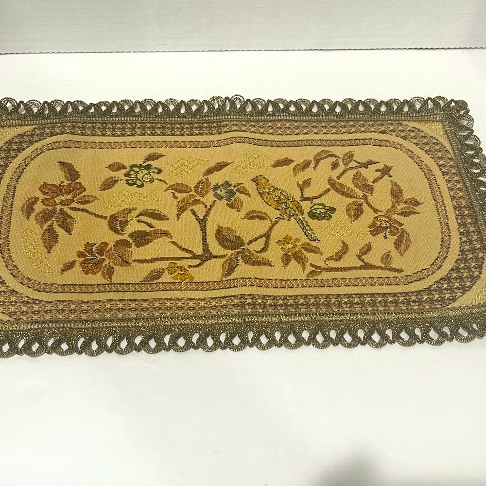 VTG Tapestry Centerpiece Table Mat w/ Bird on Tree Branch & Gold Thread Edgings